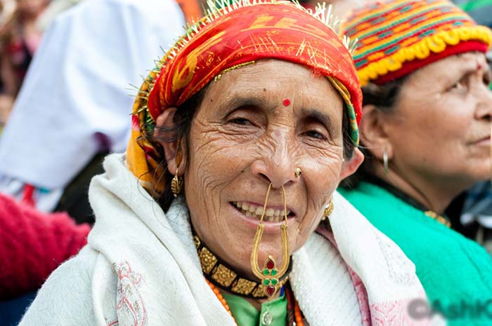 Traditional jewellery of Uttrakhand-bulaq